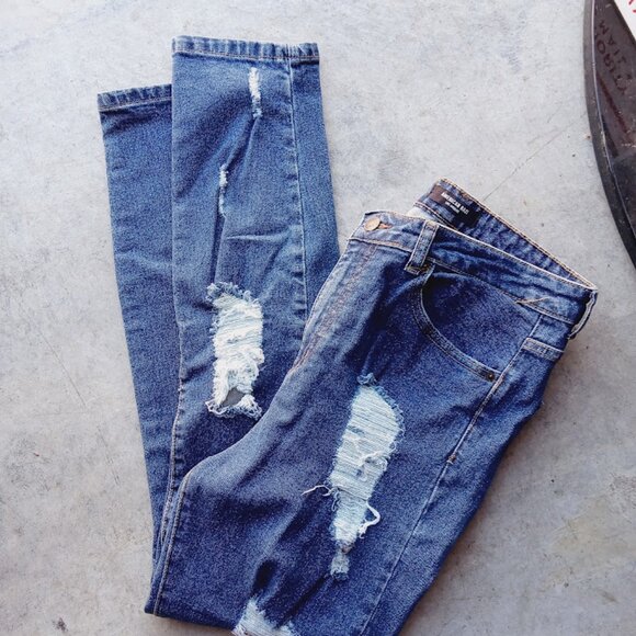 High Waisted Size 11 Distressed Blue Jeans Y2k Skinney Stretchy Ripped Denim - Picture 3 of 12